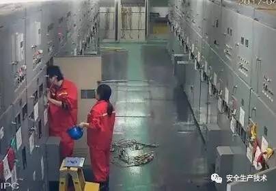 用电安全——值班人员非法进入高压开关柜，并遭受6kV高压电击。